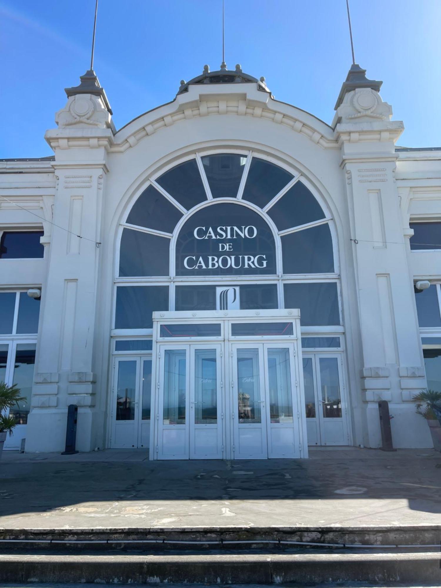 Pressoir De La Mare Superhote 12 Minutes De Cabourg Goustranville Exteriör bild