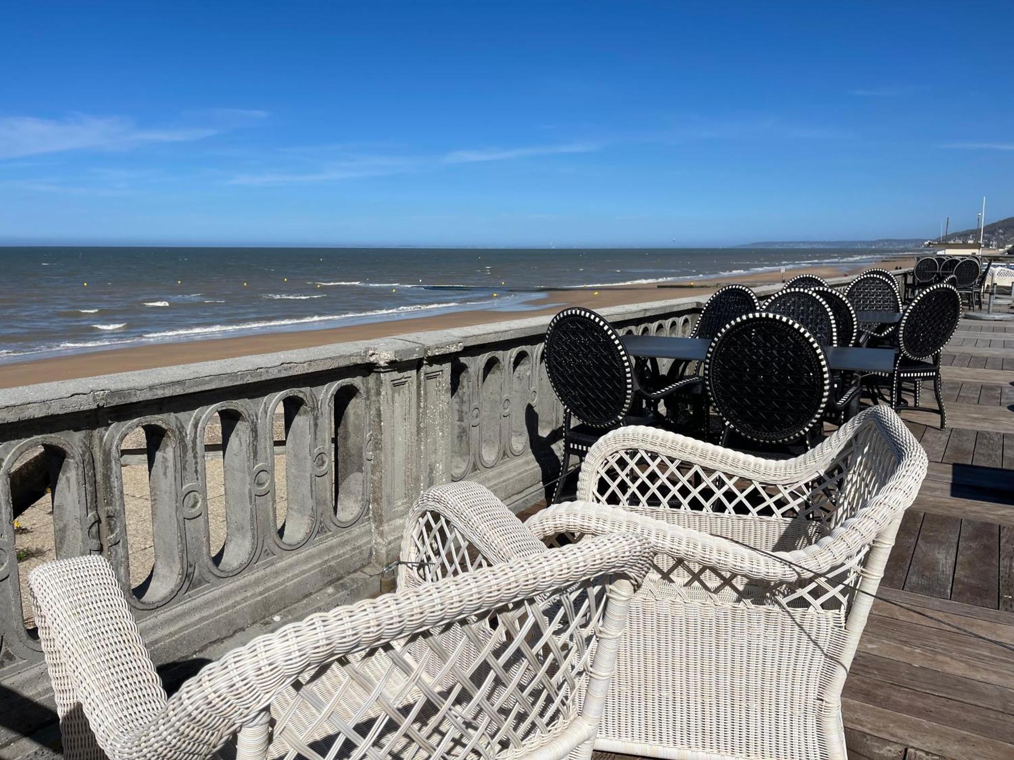 Pressoir De La Mare Superhote 12 Minutes De Cabourg Goustranville Exteriör bild
